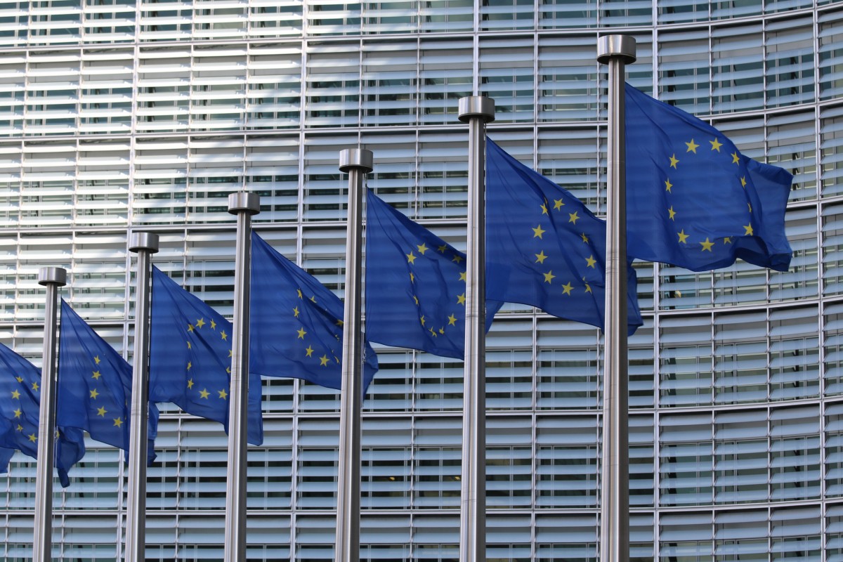 EU to push forward with Apple and Meta investigations