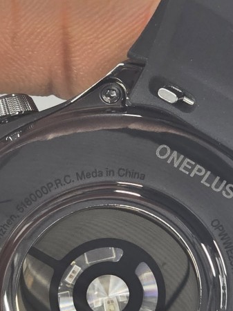 OnePlus Watch 3's backplate with the  ''Meda in China'' typo (Source: MKBHD)