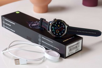 Unboxing the Xiaomi Watch S4