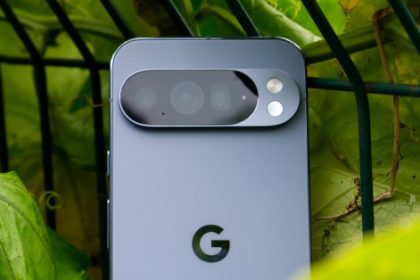 Google Pixel 10 Pro XL hands-on review - KooWorldFix